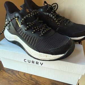 NWB Under Armour Black and Gold Athletic Shoes